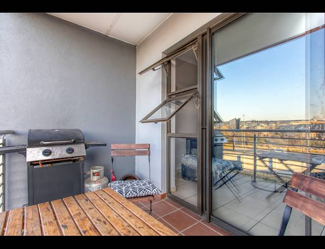 2 BEDROOM APARTMENT FOR SALE IN BARBEQUE DOWNS